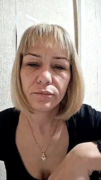 MissKryss online show from February 28, 1:39 am