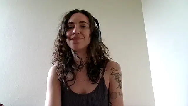 Dirty Pink online show from March 6, 9:50 am