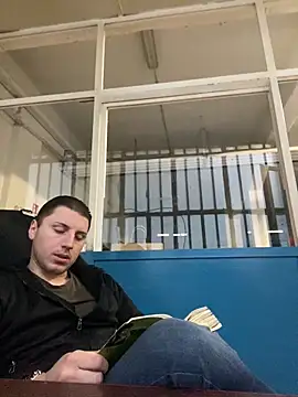 allee2206 online show from April 11, 5:01 am