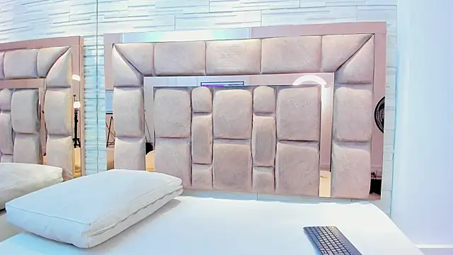 Snapshot of ammy_jhonnson chatting on January 7, 11:34 am ammy jhonnson online show from January 7, 11:34 am