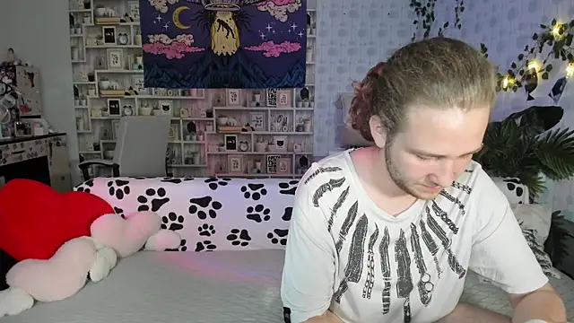 swiity room  online show from June 12, 5:56 pm