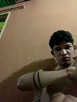 tubebesote0912 online show from January 6, 6:22 pm