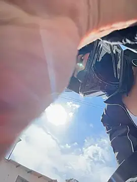 TaylorrHill online show from April 8, 8:09 pm