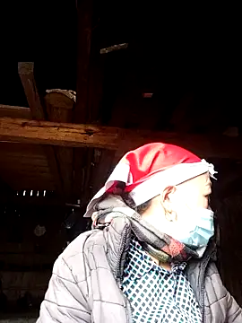 Snapshot of Agnes-baby chatting on January 10, 3:52 am Agnes-baby online show from January 10, 3:52 am