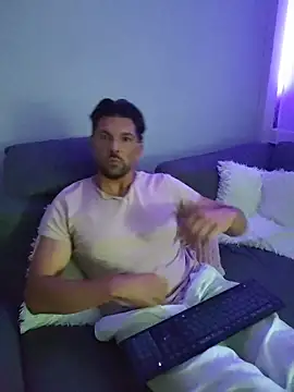 Angelo 33 online show from July 11, 5:43 am