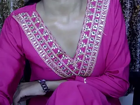 Ayushi - online show from January 6, 5:22 am