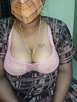 Snapshot of Milky_Julia chatting on May 30, 5:32 pm Milky Julia online show from May 30, 5:32 pm