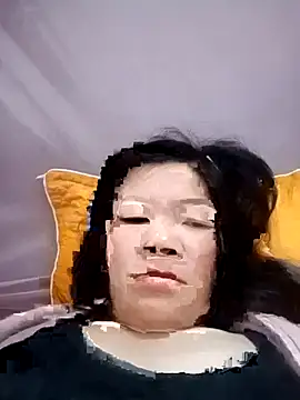 Snapshot of YINA-6969 chatting on January 7, 12:57 am YINA-6969 online show from January 7, 12:57 am