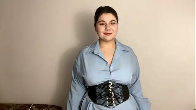 LunaBlakes online show from February 10, 7:23 am