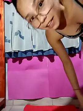 Snapshot of Sexyhanna14 chatting on February 19, 1:45 am Sexyhanna14 online show from February 19, 1:45 am