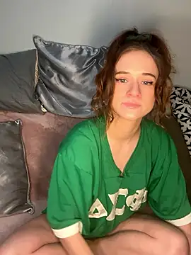 Snapshot of teenyblossom chatting on January 7, 10:23 pm teenyblossom online show from January 7, 10:23 pm