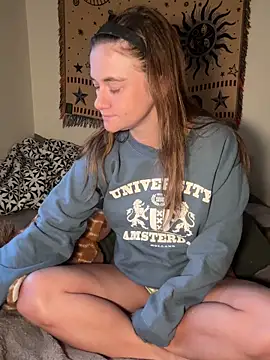 teenyblossom online show from April 4, 10:46 am