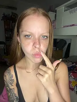 Snapshot of Piaaa3 chatting on February 11, 4:28 am Piaaa3 online show from February 11, 4:28 am