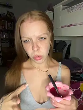 Snapshot of Piaaa3 chatting on February 13, 4:41 am Piaaa3 online show from February 13, 4:41 am