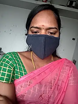 Snapshot of Tamil_Hot_Divya chatting on January 17, 1:54 am Tamil Hot Divya online show from January 17, 1:54 am