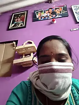 Snapshot of Tamil_Hot_Divya chatting on February 2, 6:06 pm Tamil Hot Divya online show from February 2, 6:06 pm