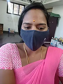 Snapshot of Tamil_Hot_Divya chatting on February 3, 10:53 am Tamil Hot Divya online show from February 3, 10:53 am