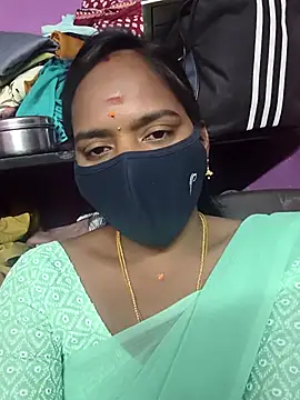 Snapshot of Tamil_Hot_Divya chatting on February 6, 7:56 am Tamil Hot Divya online show from February 6, 7:56 am