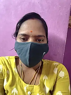 Snapshot of Tamil_Hot_Divya chatting on February 11, 11:37 am Tamil Hot Divya online show from February 11, 11:37 am