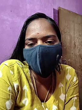 Snapshot of Tamil_Hot_Divya chatting on February 12, 12:27 am Tamil Hot Divya online show from February 12, 12:27 am