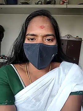 Snapshot of Tamil_Hot_Divya chatting on February 17, 5:37 am Tamil Hot Divya online show from February 17, 5:37 am