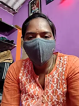 Snapshot of Tamil_Hot_Divya chatting on February 25, 11:47 pm Tamil Hot Divya online show from February 25, 11:47 pm