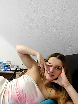 HotAlice69 online show from February 27, 10:32 pm