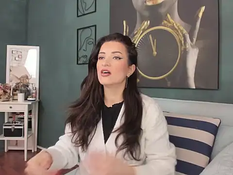 VanillaBlyss online show from February 4, 9:37 am