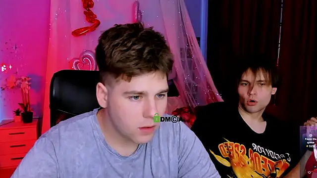 Snapshot of mister_alex_ chatting on February 19, 1:07 pm mister alex online show from February 19, 1:07 pm