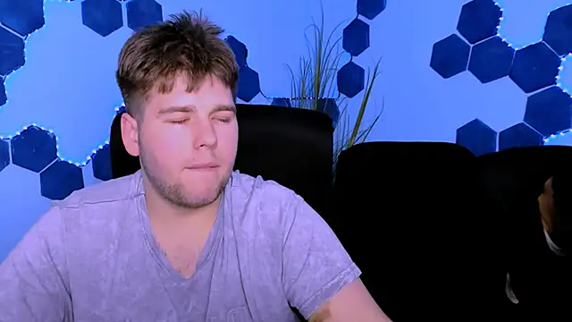 Snapshot of mister_alex_ chatting on February 26, 4:06 pm mister alex online show from February 26, 4:06 pm