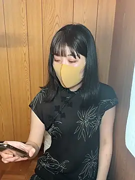 Snapshot of minami_room chatting on June 21, 7:55 am minami room online show from June 21, 7:55 am