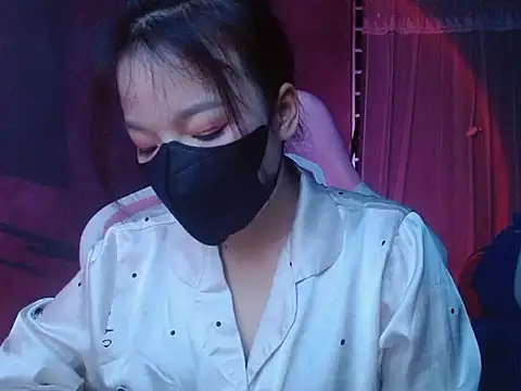 -Tamy- online show from March 23, 2:10 pm