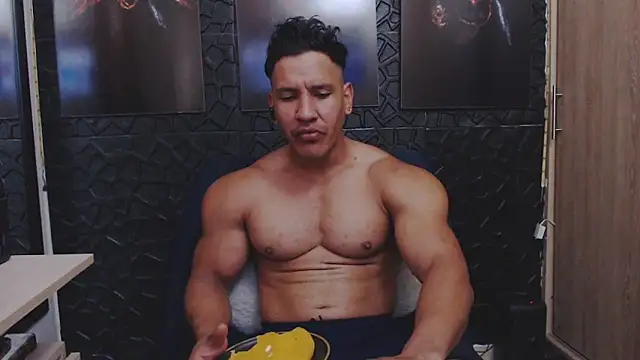 viktor herrera online show from May 17, 2:13 pm