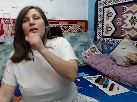 Snapshot of Adelinemilf chatting on January 12, 8:30 am Adelinemilf online show from January 12, 8:30 am