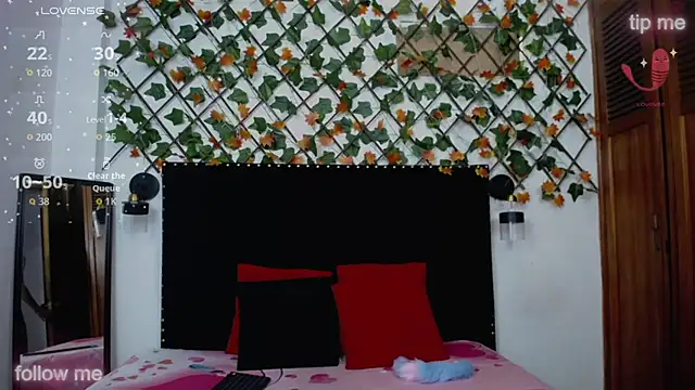 vsamanthaper1 online show from March 10, 7:52 pm