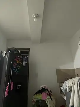 Violett hott  online show from May 29, 11:41 am