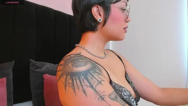 barbara mmoon online show from March 11, 4:35 pm