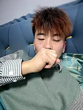 linfei123321 online show from January 17, 8:52 am