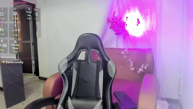 Luna  02 online show from March 24, 11:26 am