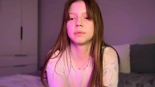 karalinhks online show from February 28, 10:33 pm