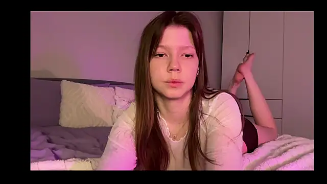 karalinhks online show from March 11, 9:54 pm