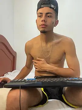 Thiago ferrety online show from February 5, 7:29 pm