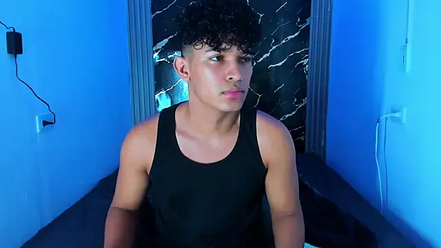 jamescurly00 online show from February 5, 9:03 am