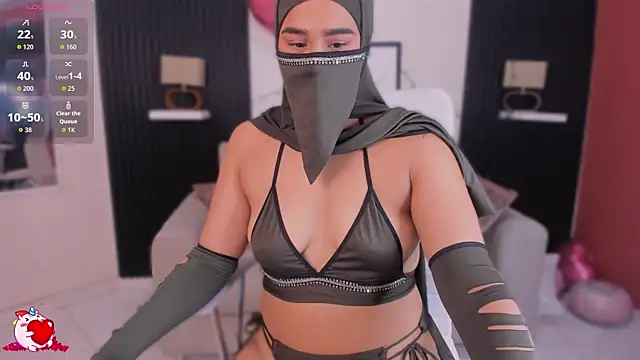 Layla Yasmin online show from January 9, 6:31 pm