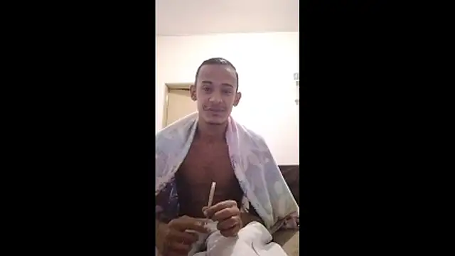 Magrinhodelicia011 online show from June 12, 12:31 am