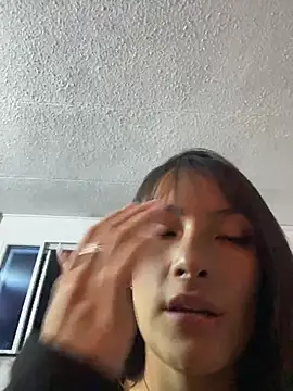 Michelle ec online show from April 10, 4:44 pm