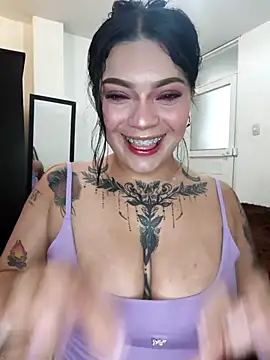 Snapshot of brenda_palacio chatting on February 18, 7:32 pm brenda palacio online show from February 18, 7:32 pm