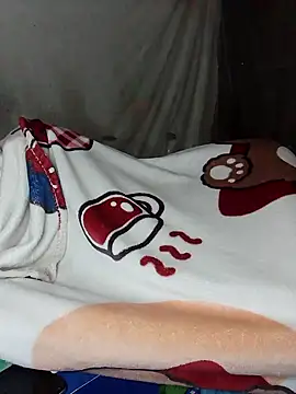 -Nicole-e online show from January 8, 1:41 am