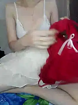 -Nicole-e online show from January 14, 1:22 am