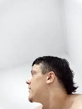 RAFAELQUINTEROSCAVALHEI online show from January 17, 5:56 am